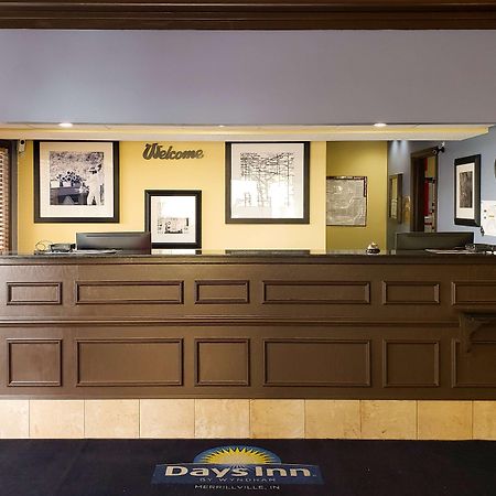 Days Inn & Suites By Wyndham Меррилвилл Экстерьер фото